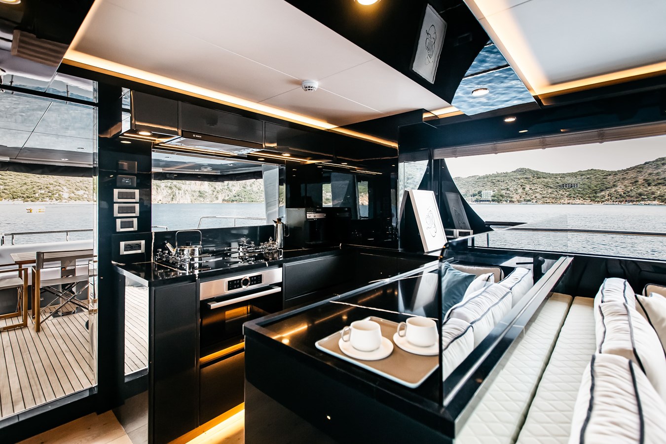 Bering Yachts Motor Yacht LEVANNA For Sale