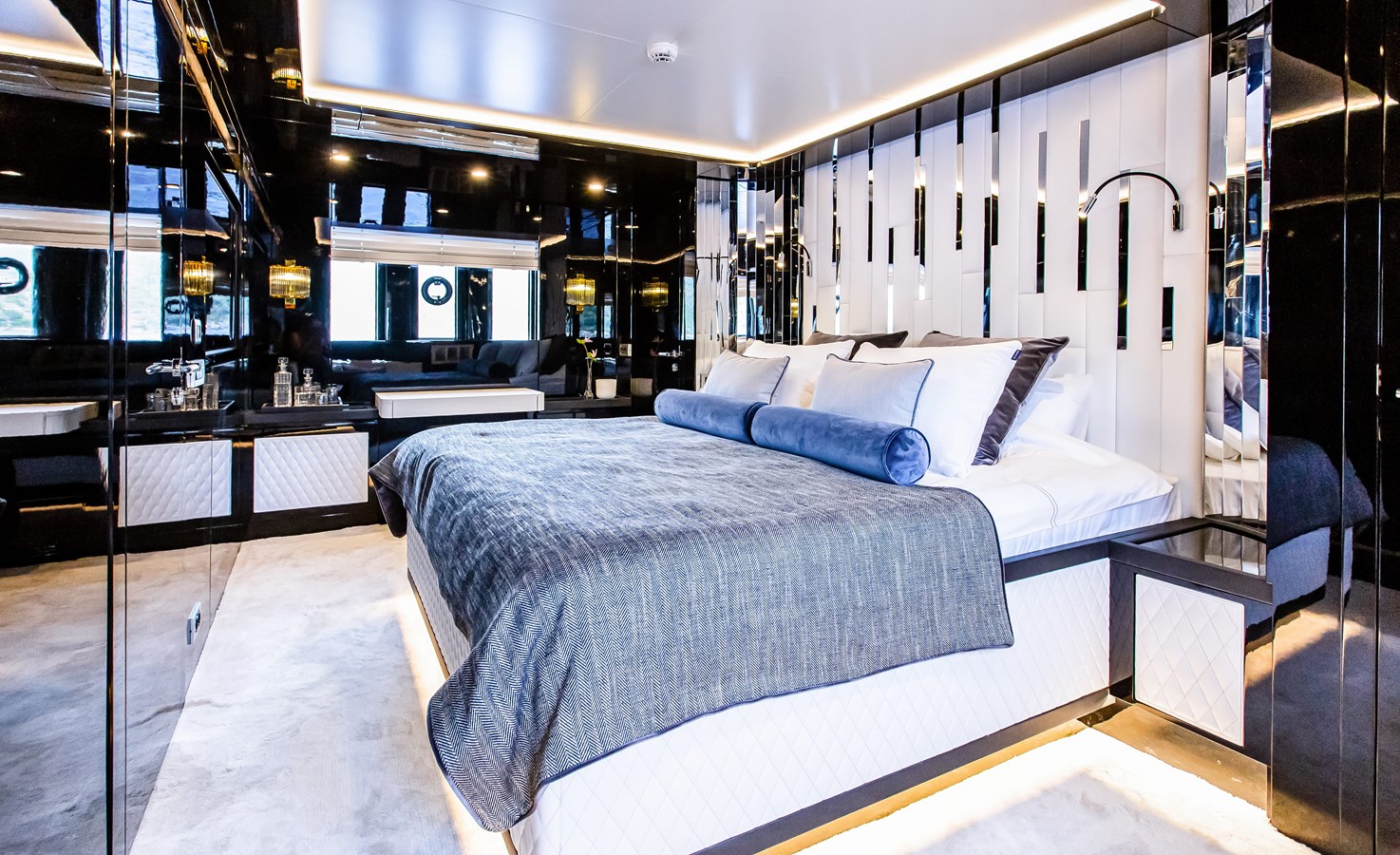Bering Yachts Motor Yacht LEVANNA For Sale