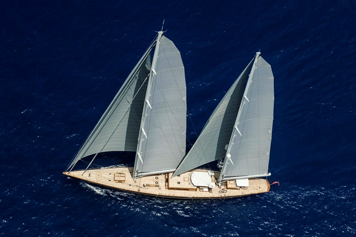 Royal Huisman Cruising Ketch APSARA For Sale