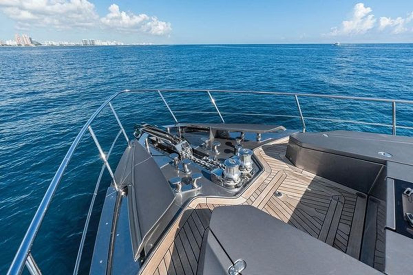 Pershing Motor Yacht One Spin 3 For Sale