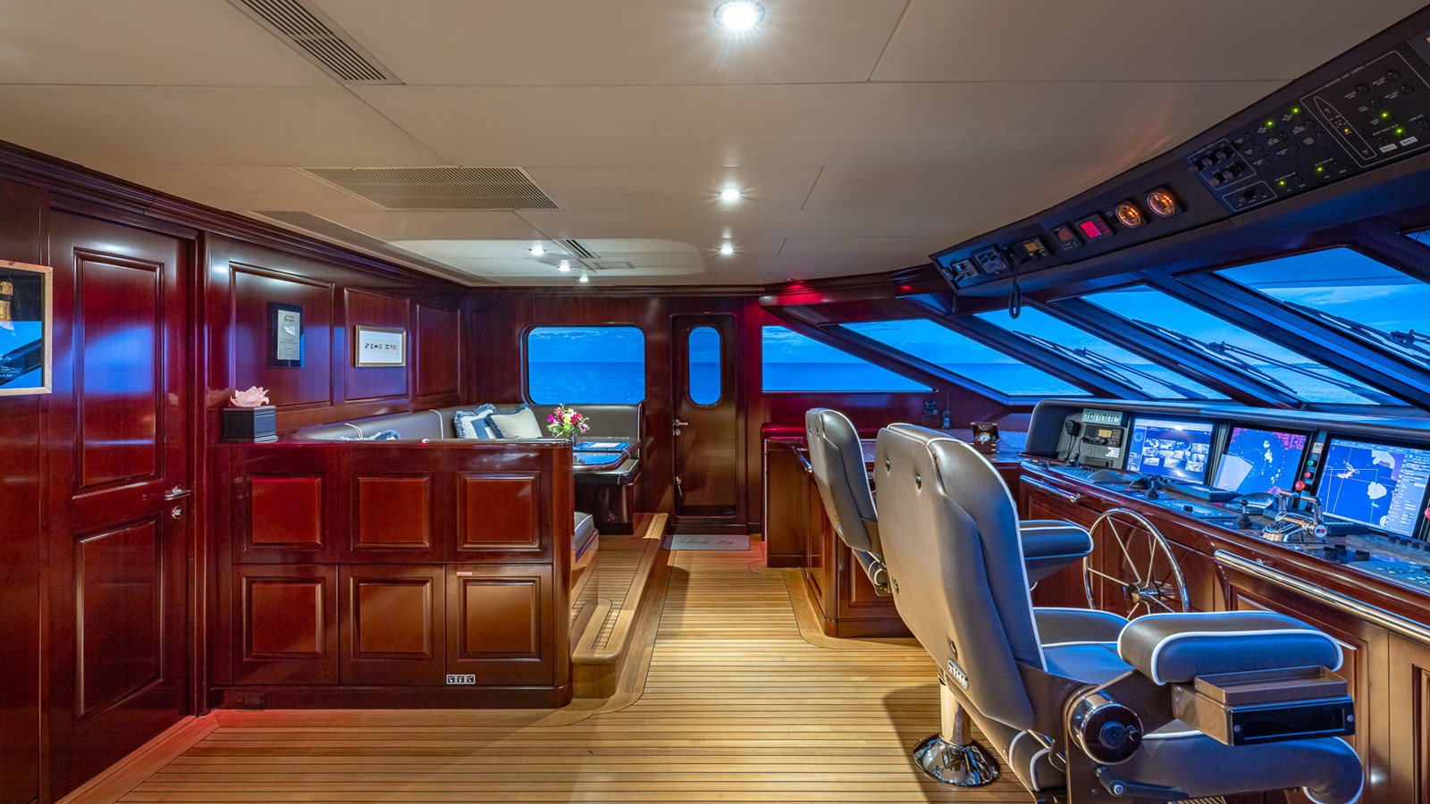 Christensen Motor Yacht LADY JOY For Sale