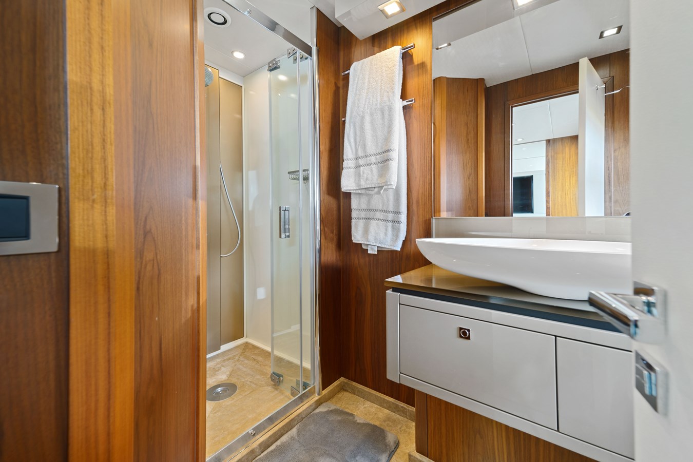 Sunseeker Motor Yacht GBXSK84PRD13 For Sale