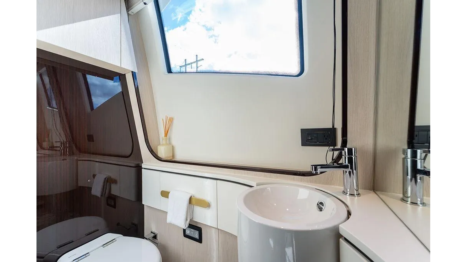 Azimut Yachts Motor Yacht 2022 Azimut GRANDE 25 METRI For Sale