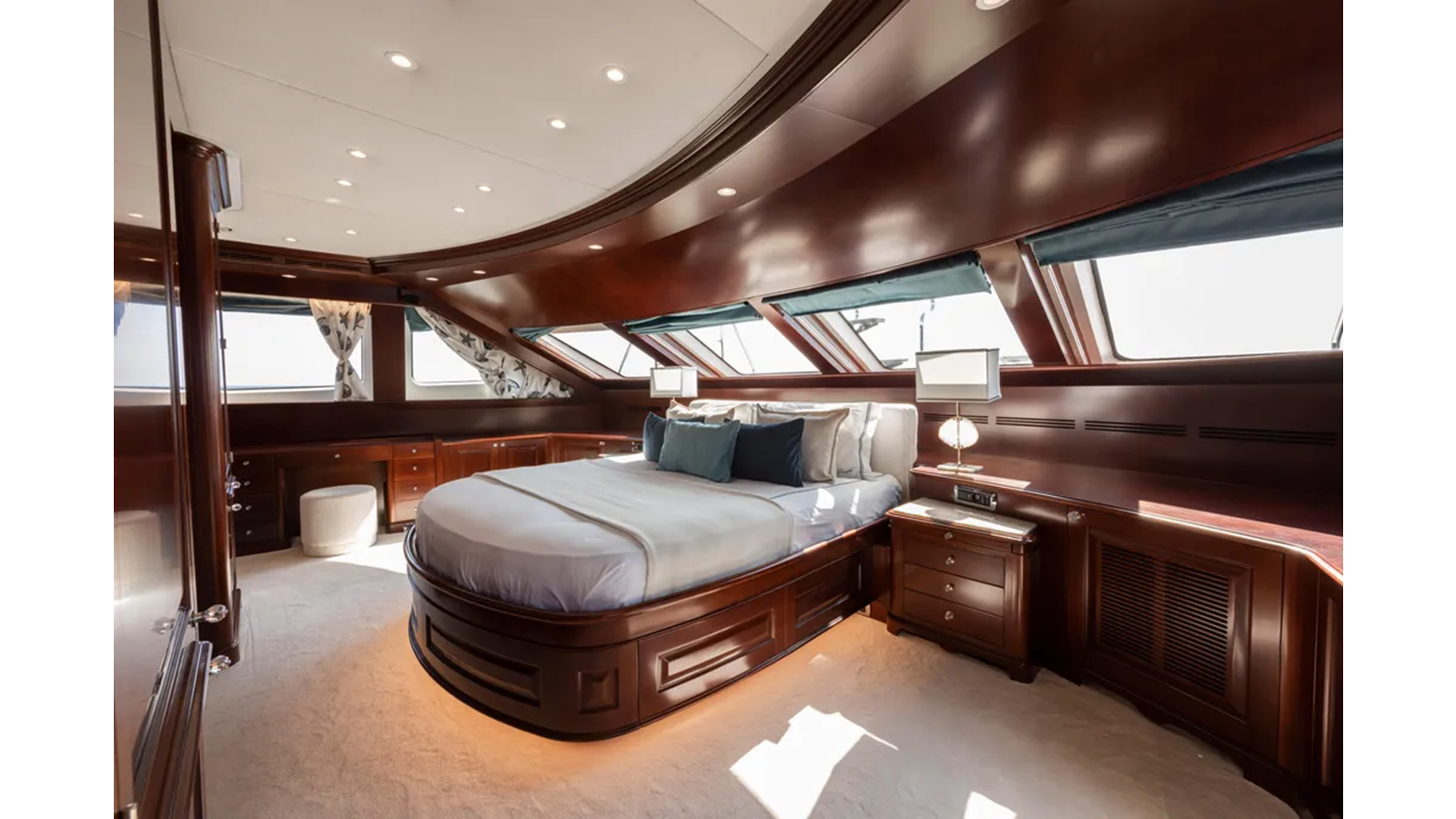 Azimut Yachts Motor Yacht 2008 Benetti classic 120 For Sale