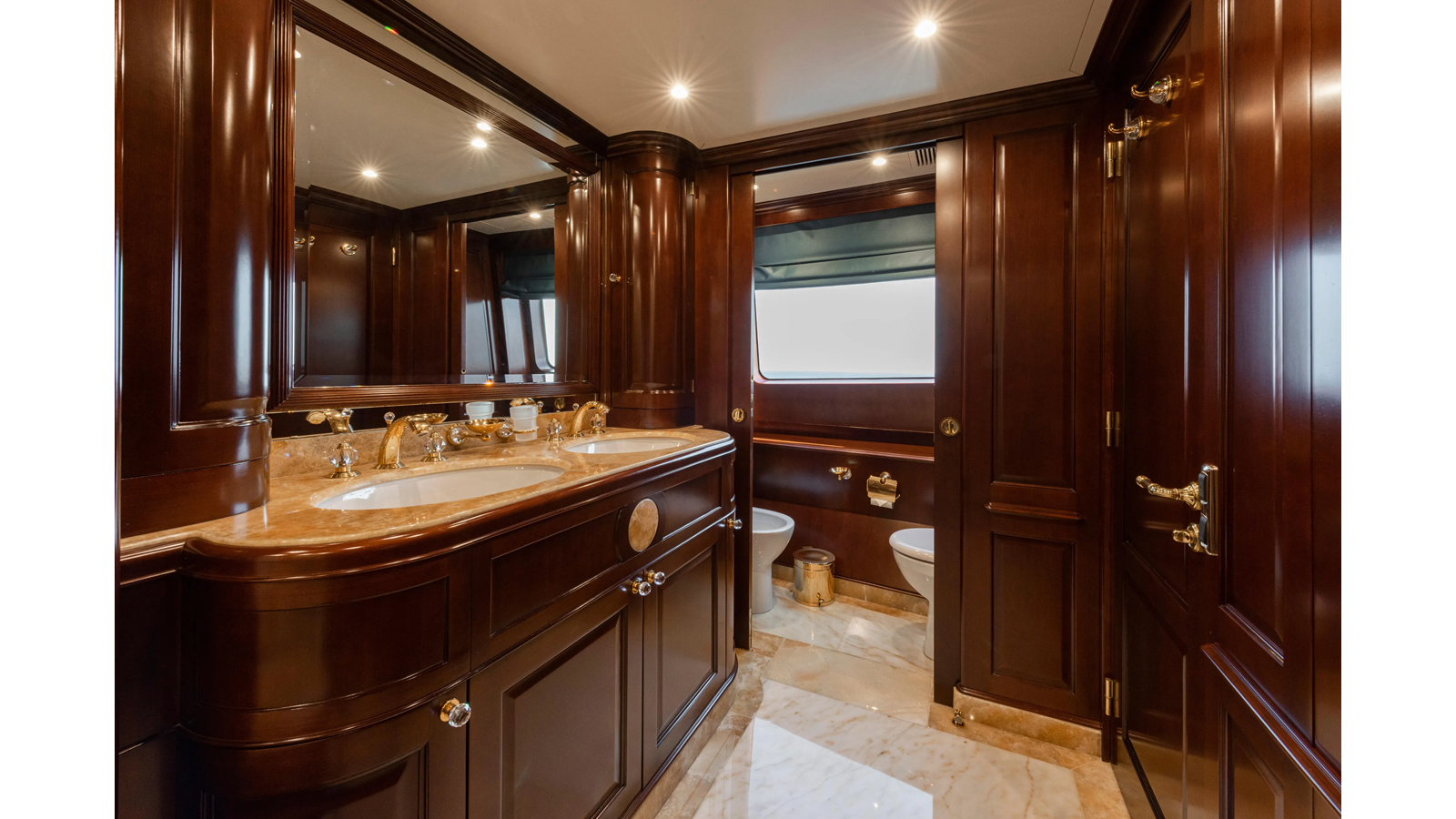Azimut Yachts Motor Yacht 2008 Benetti classic 120 For Sale