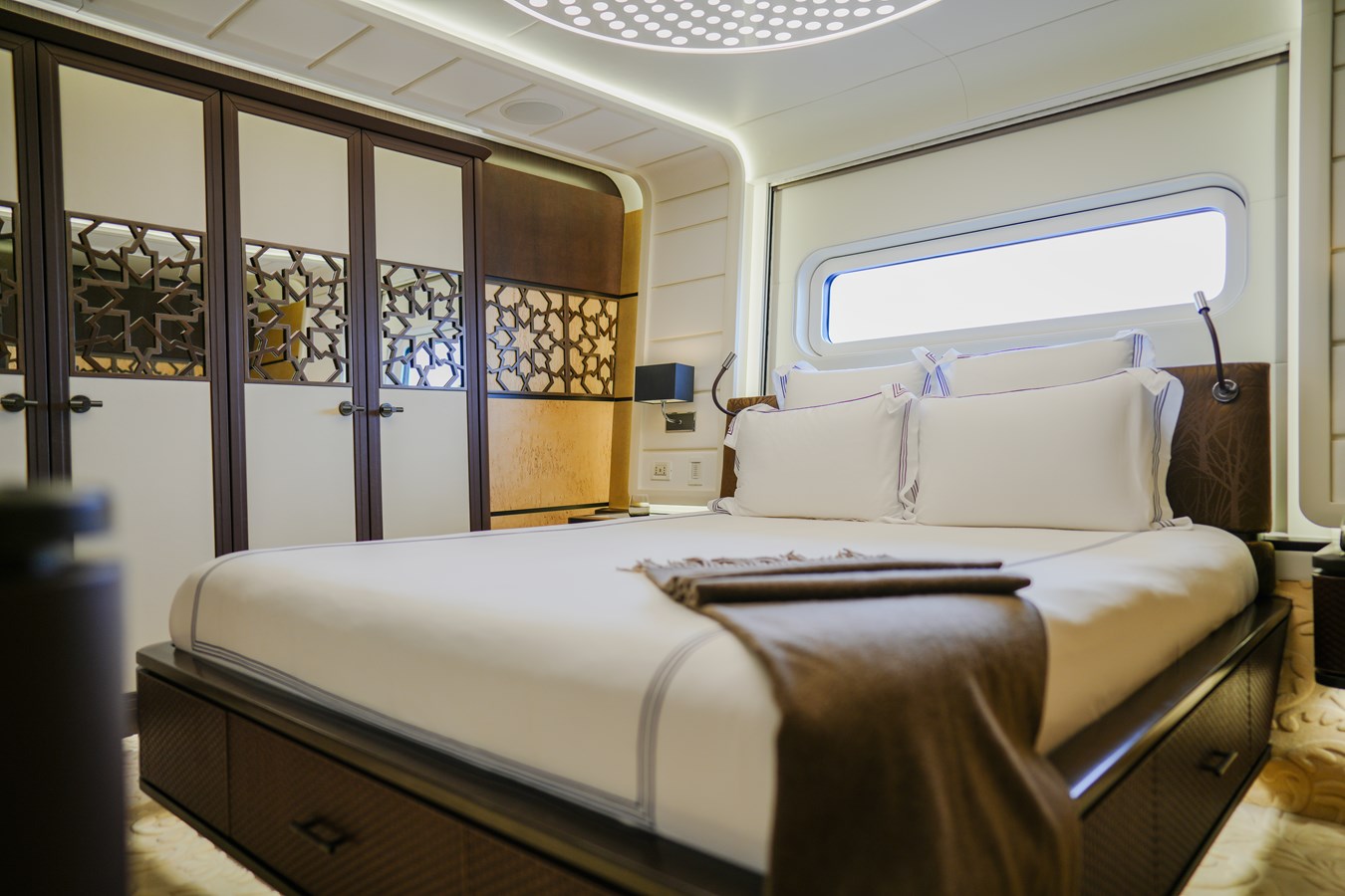 Palmer & Johnson Motor Yacht KHALILAH For Sale