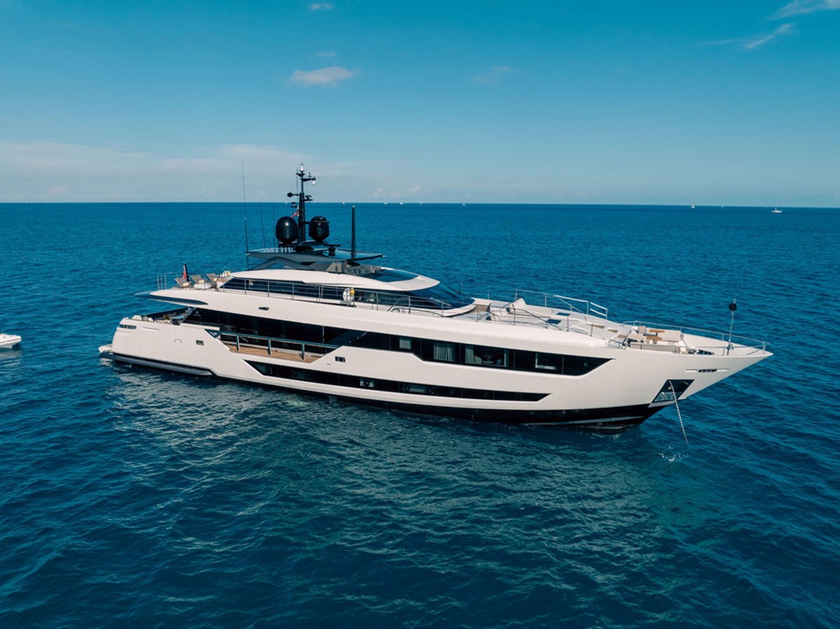 Custom Line Motor Yacht RANDY BETH For Sale