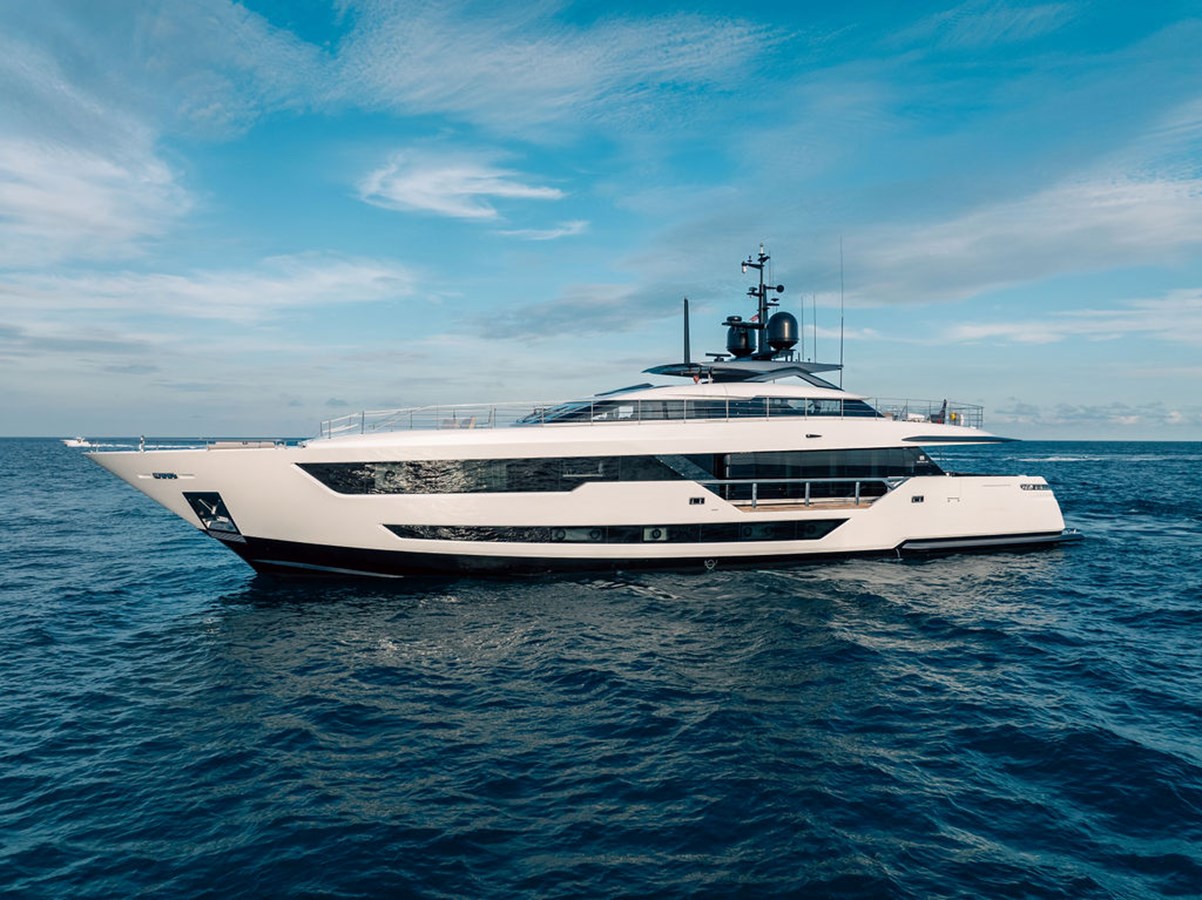 Custom Line Motor Yacht RANDY BETH For Sale