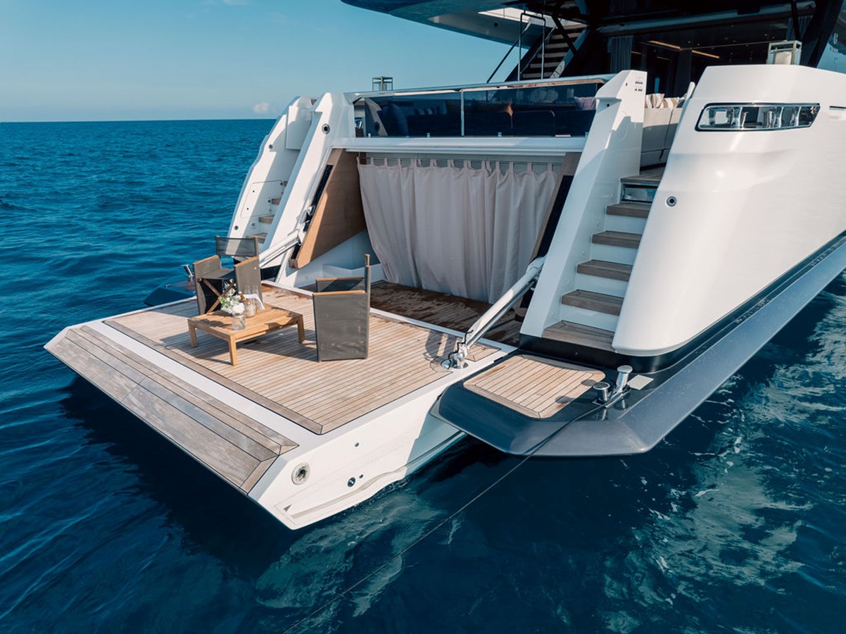 Custom Line Motor Yacht RANDY BETH For Sale