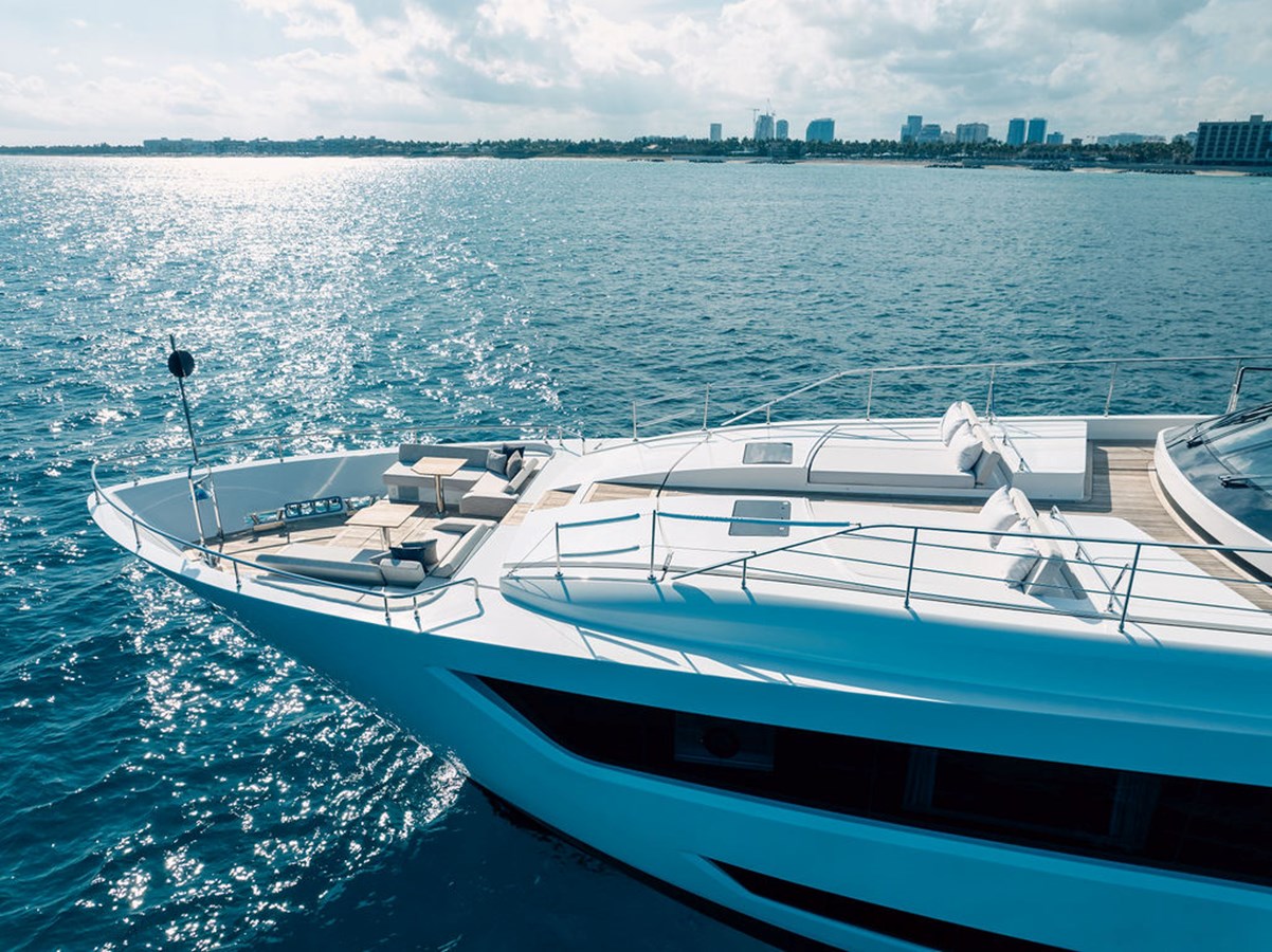 Custom Line Motor Yacht RANDY BETH For Sale