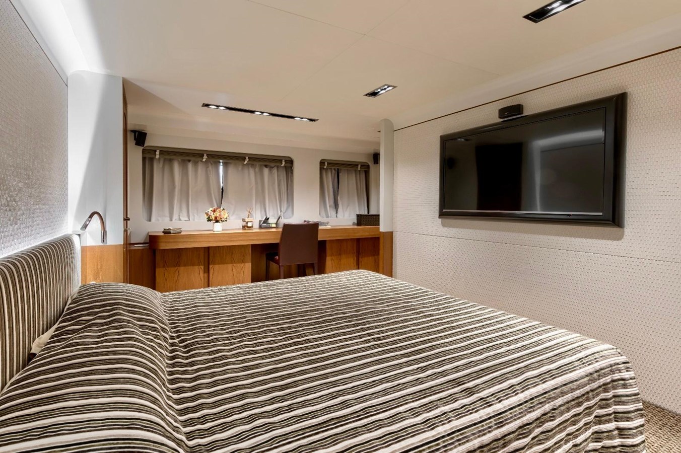 Amer Yachts Motor Boat Mariposa For Sale