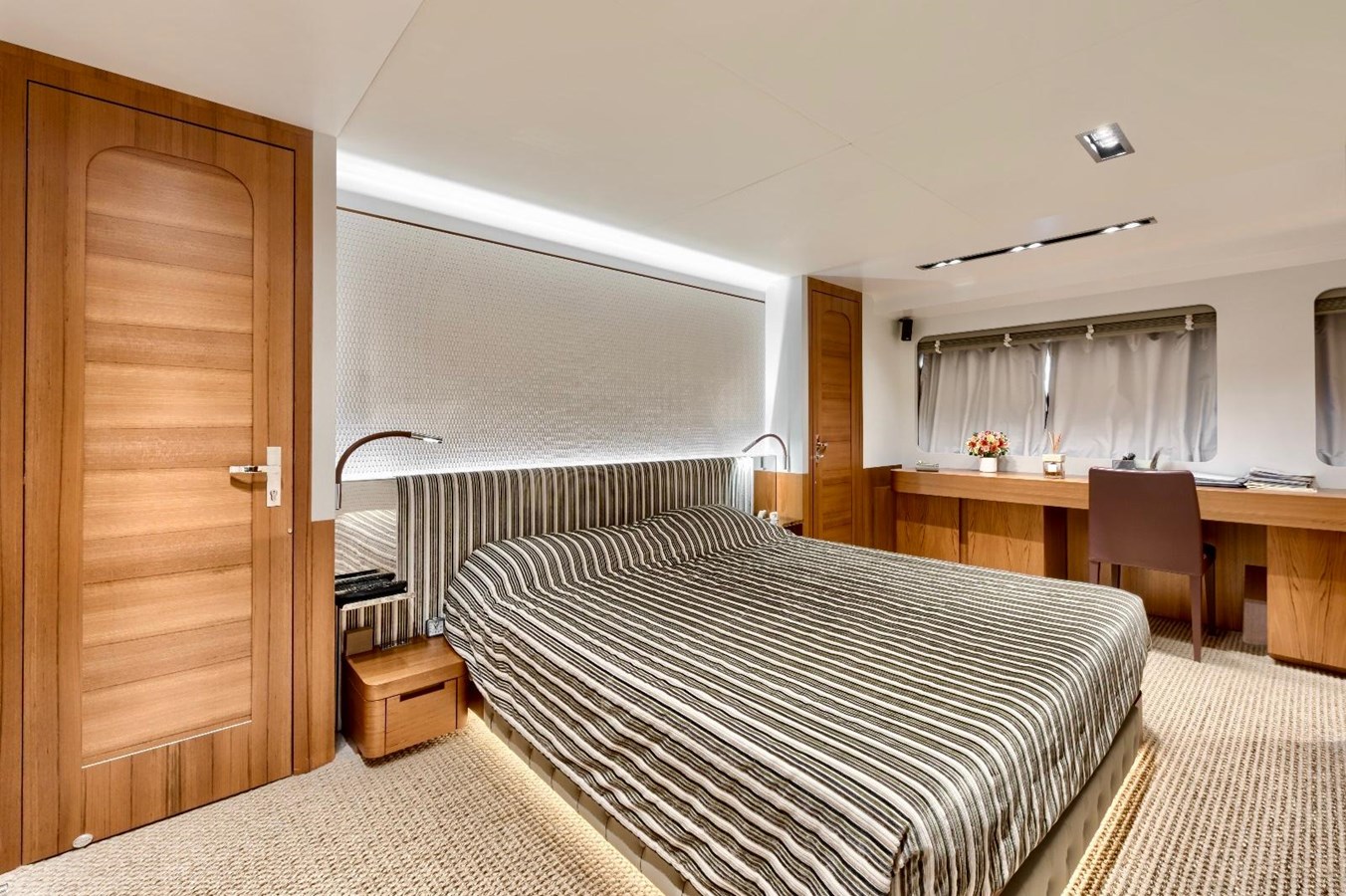 Amer Yachts Motor Boat Mariposa For Sale