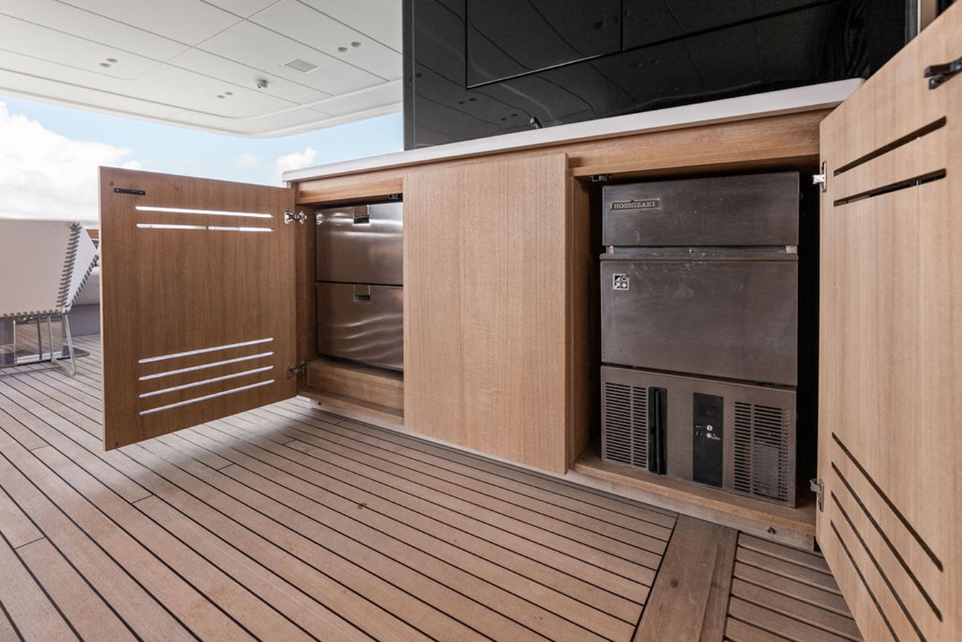 Sanlorenzo Yachts Motor Yacht THE WOLF For Sale