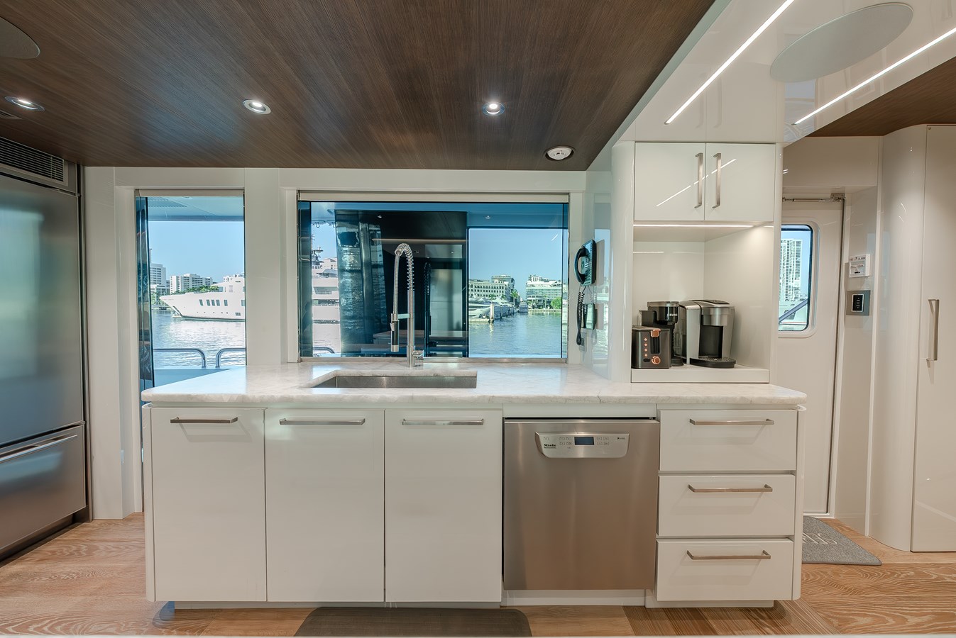 Westport Motor Yacht SERENITY For Sale