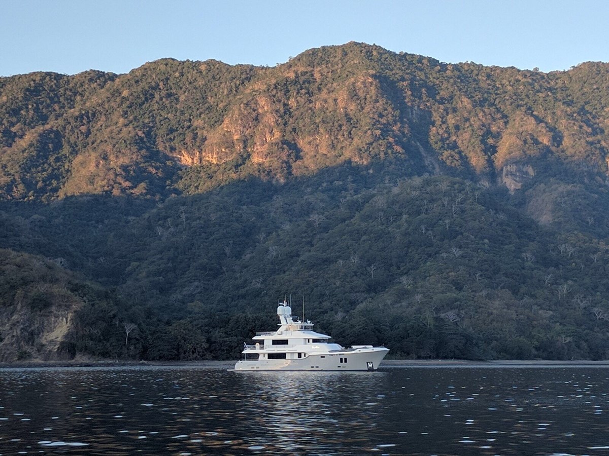 Nordhavn Trawler Yacht VIVIERAE II For Sale