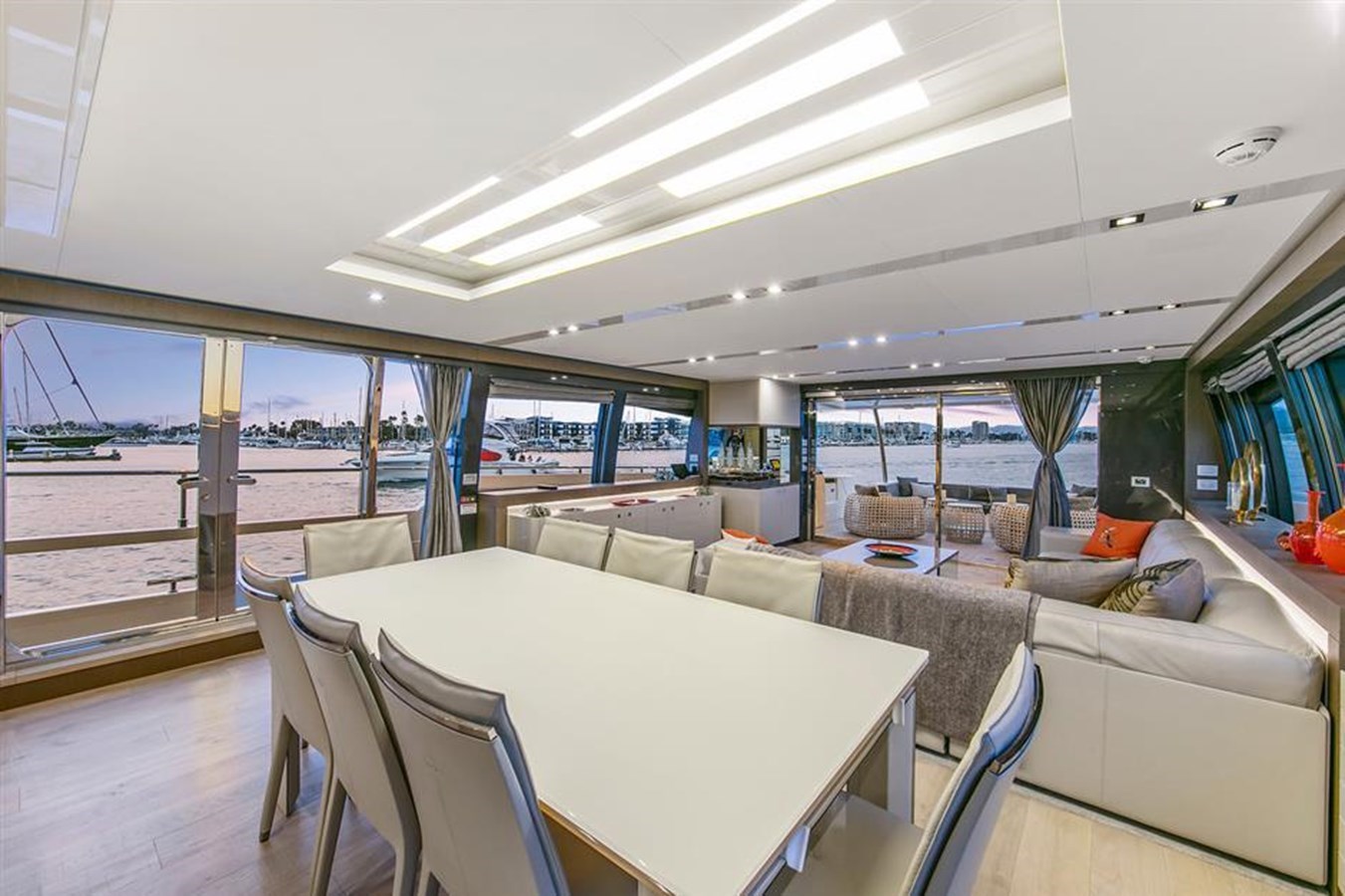 Ferretti Yachts Motor Yacht LONTANO For Sale