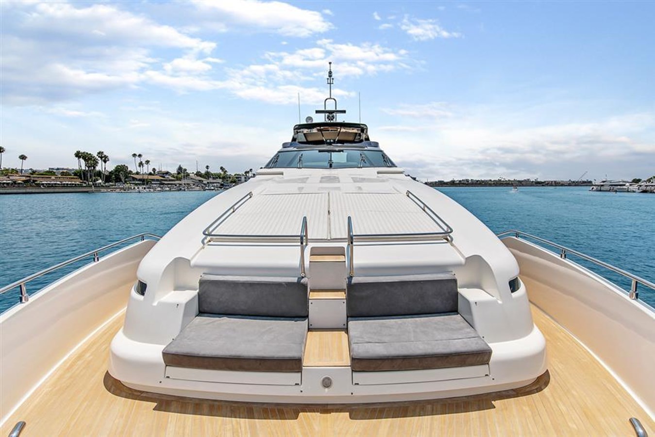 Ferretti Yachts Motor Yacht LONTANO For Sale