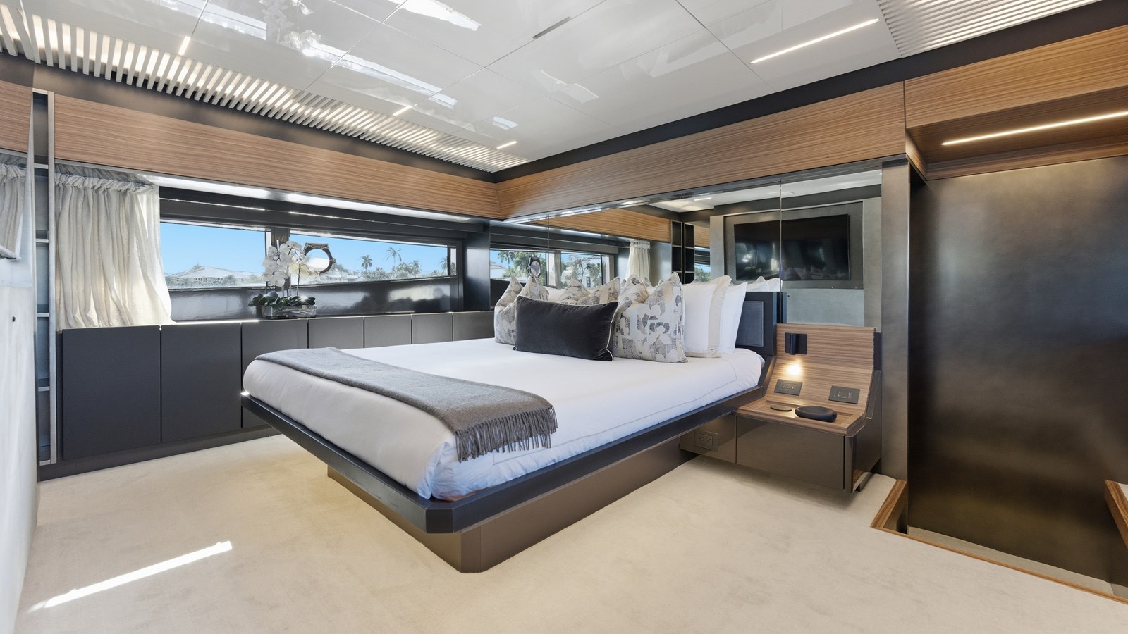 Ferretti Yachts Motor Yacht Date Night For Sale