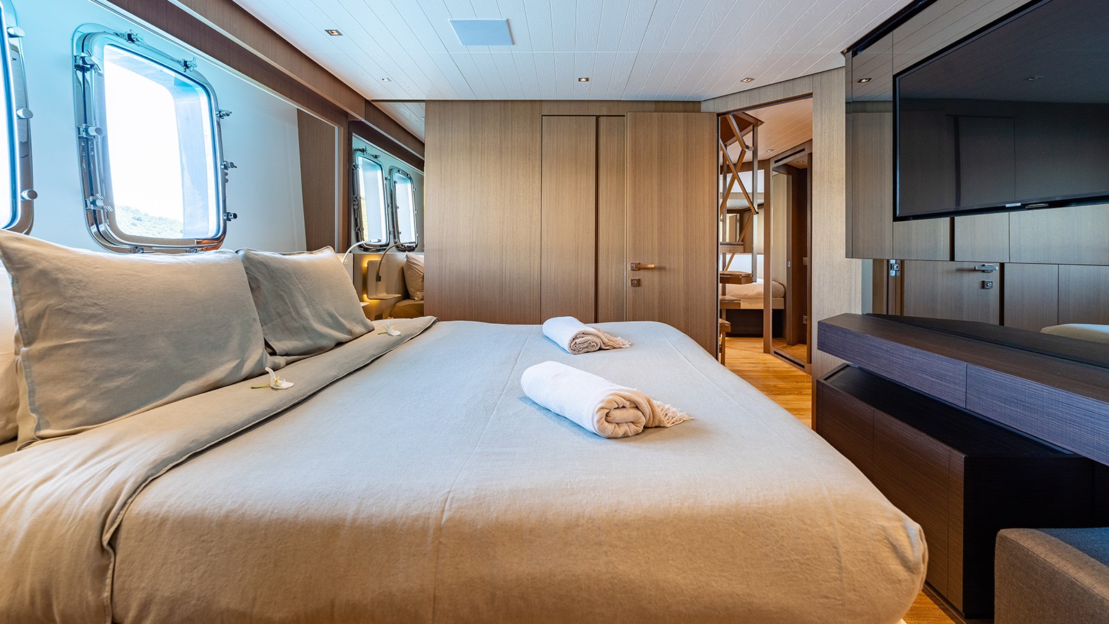 Sanlorenzo Yachts Motor Yacht Journey For Sale
