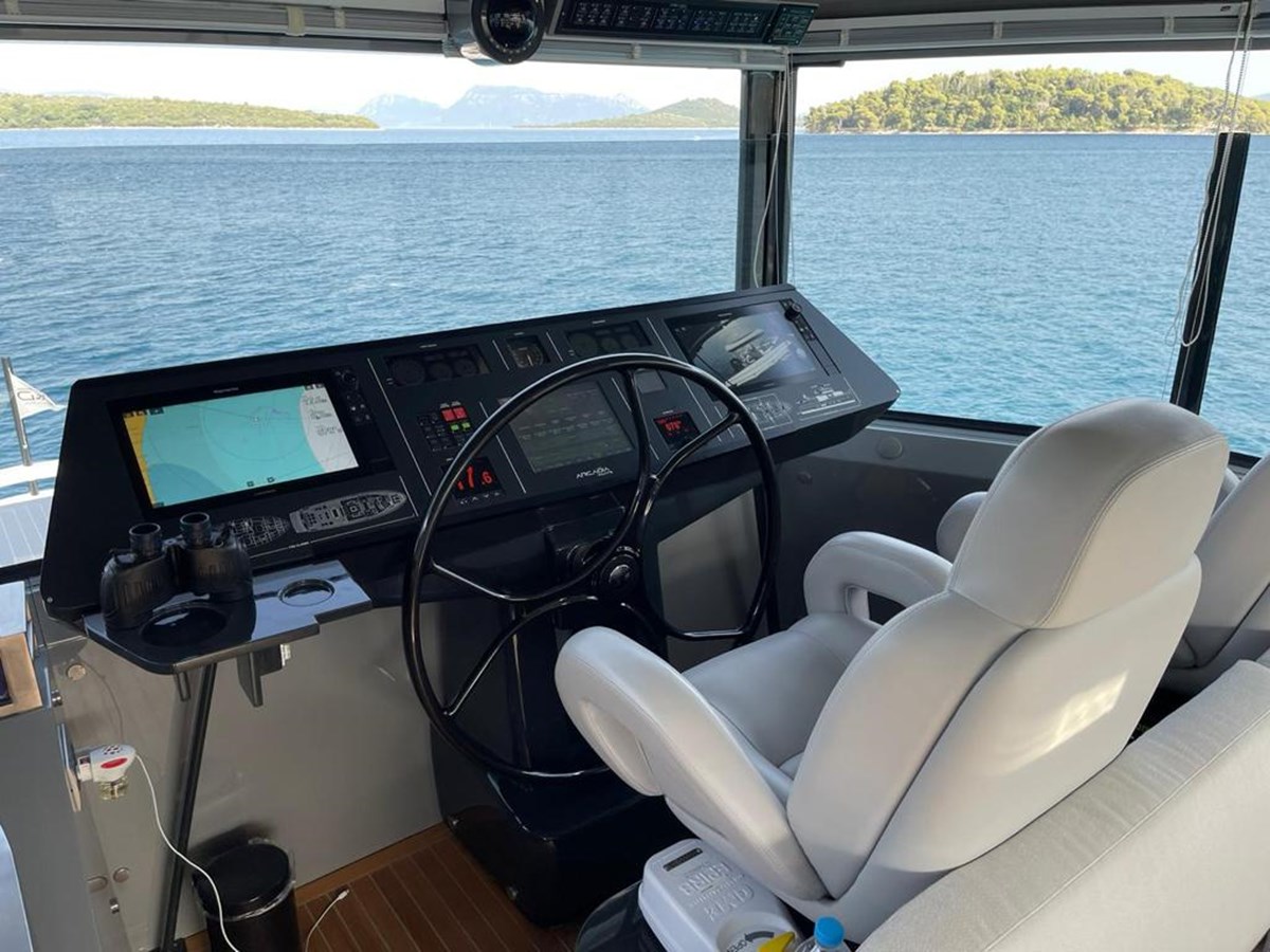 Grp Motor Yacht D&D For Sale