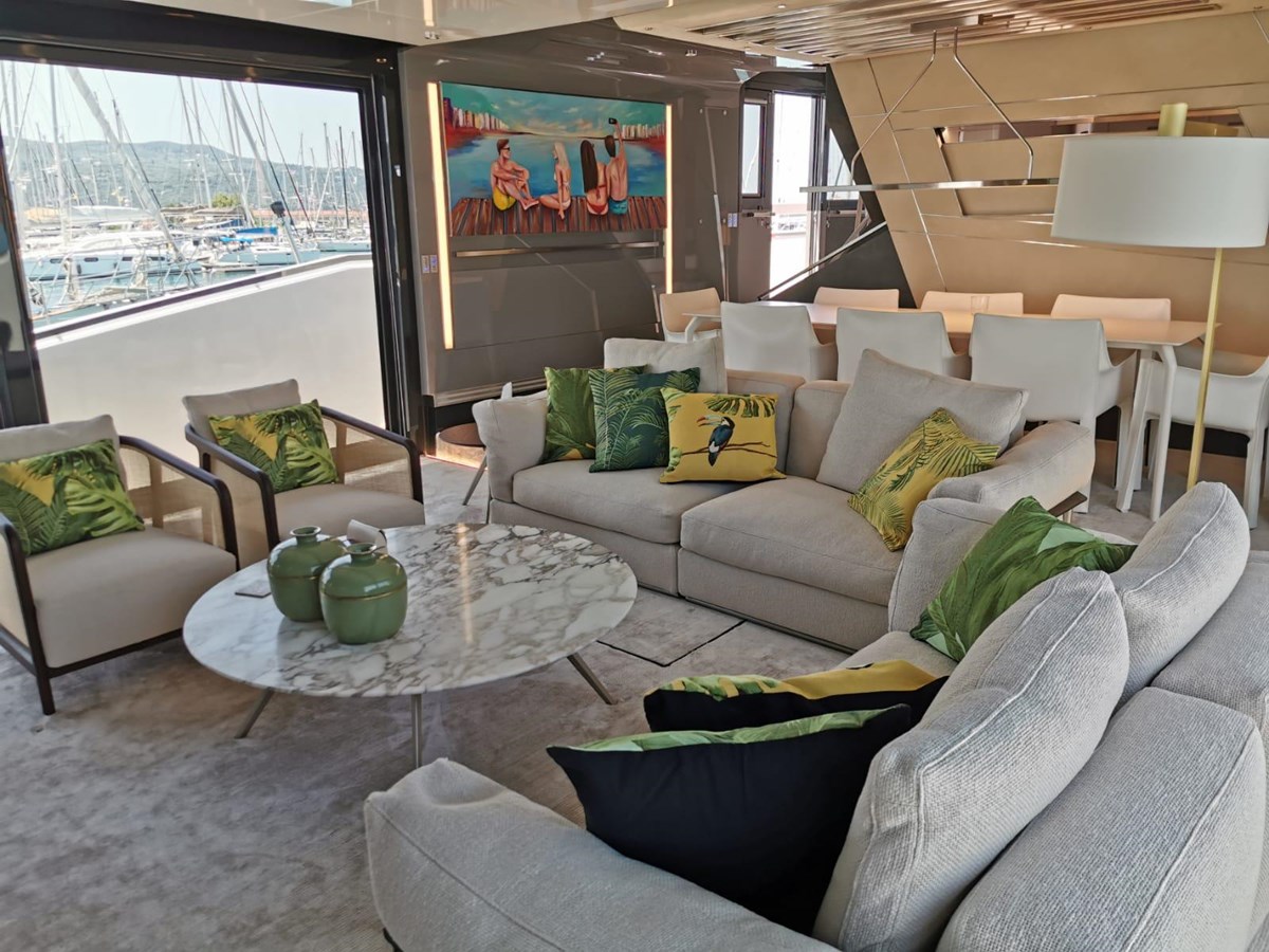 Grp Motor Yacht D&D For Sale