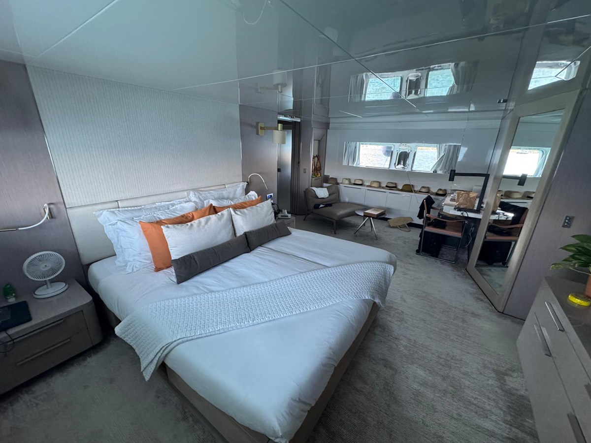 Grp Motor Yacht D&D For Sale