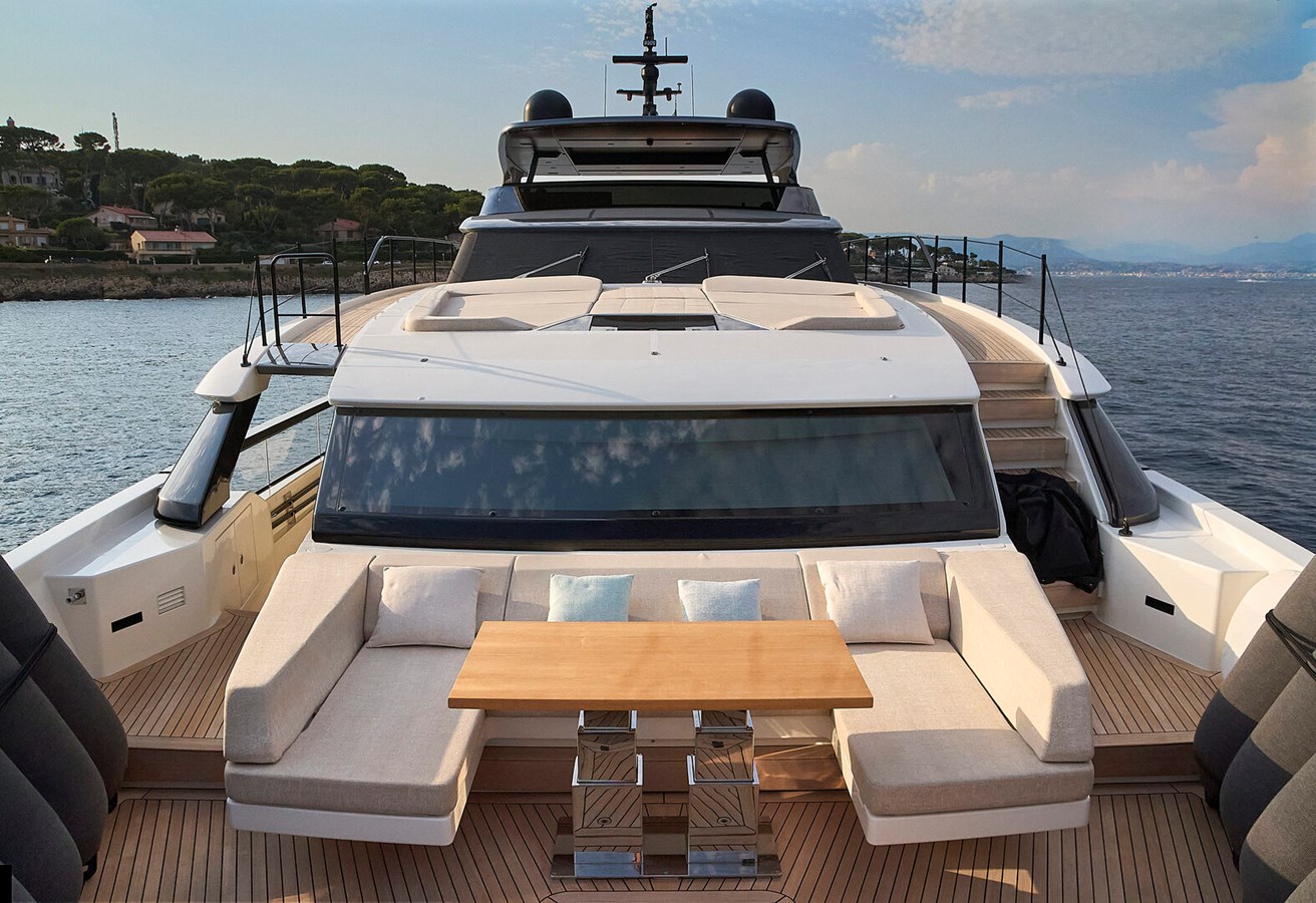 Sanlorenzo Yachts Motor Yacht HAYAT For Sale