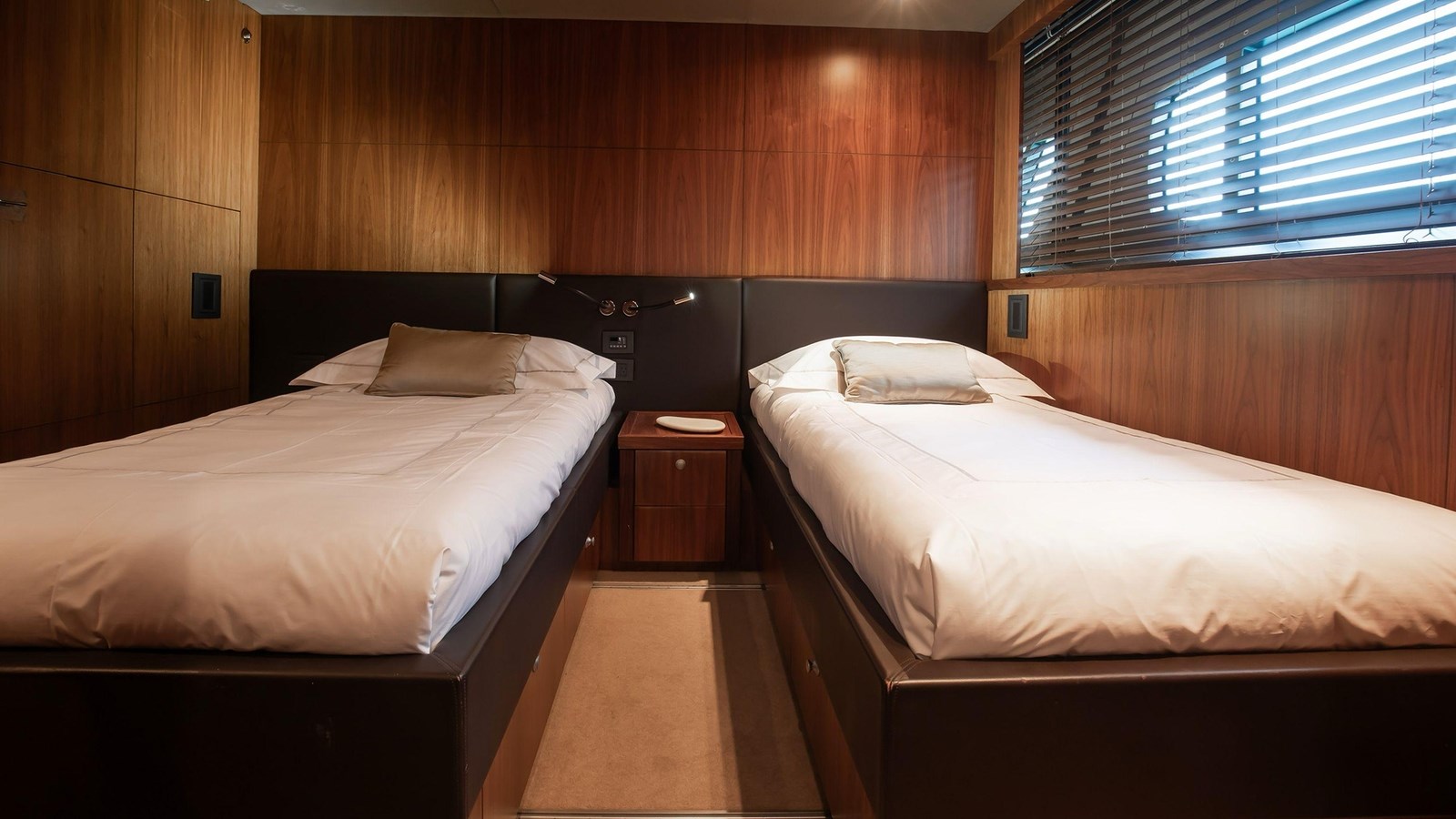 Sunseeker Motor Yacht DESEO For Sale