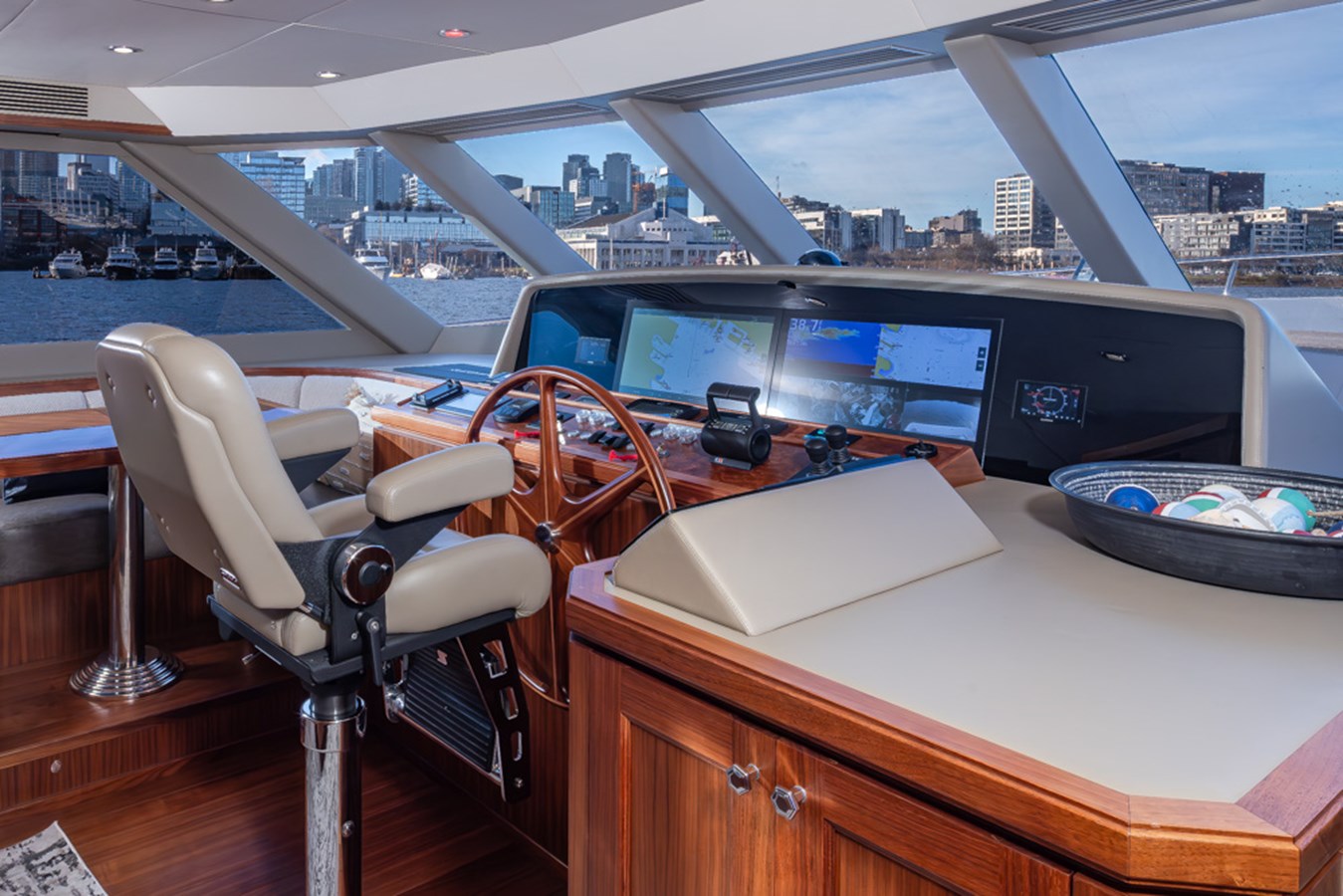 Ocean Alexander Motor Yacht Rhondavous  For Sale