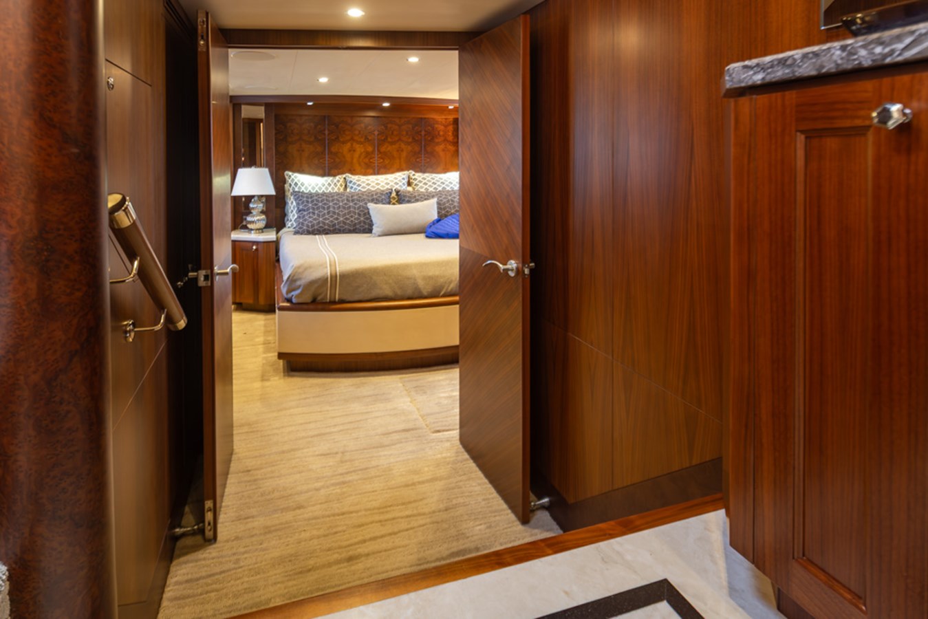 Ocean Alexander Motor Yacht Rhondavous  For Sale