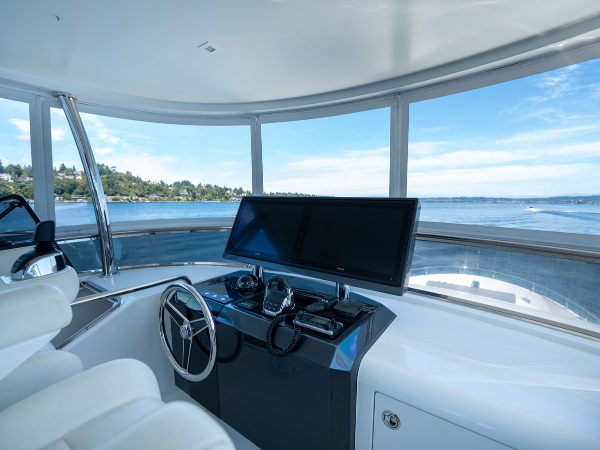 Ocean Alexander Motor Yacht Sub-Par For Sale