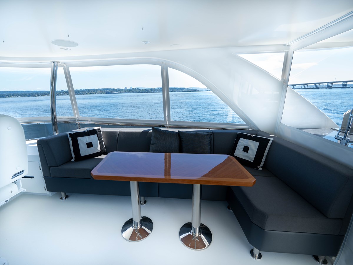 Ocean Alexander Motor Yacht Sub-Par For Sale