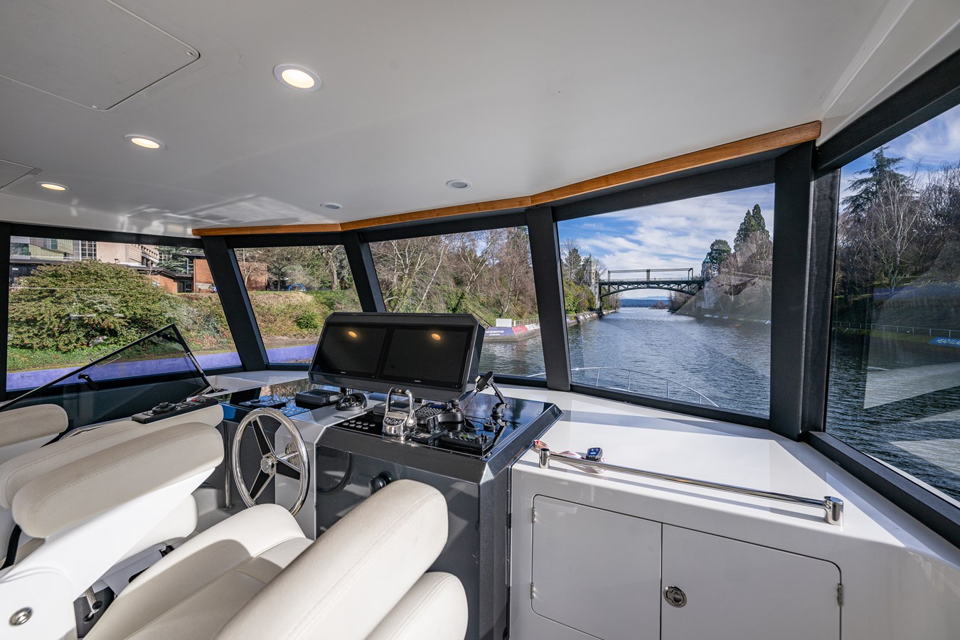 Ocean Alexander Motor Yacht Island Breeze  For Sale