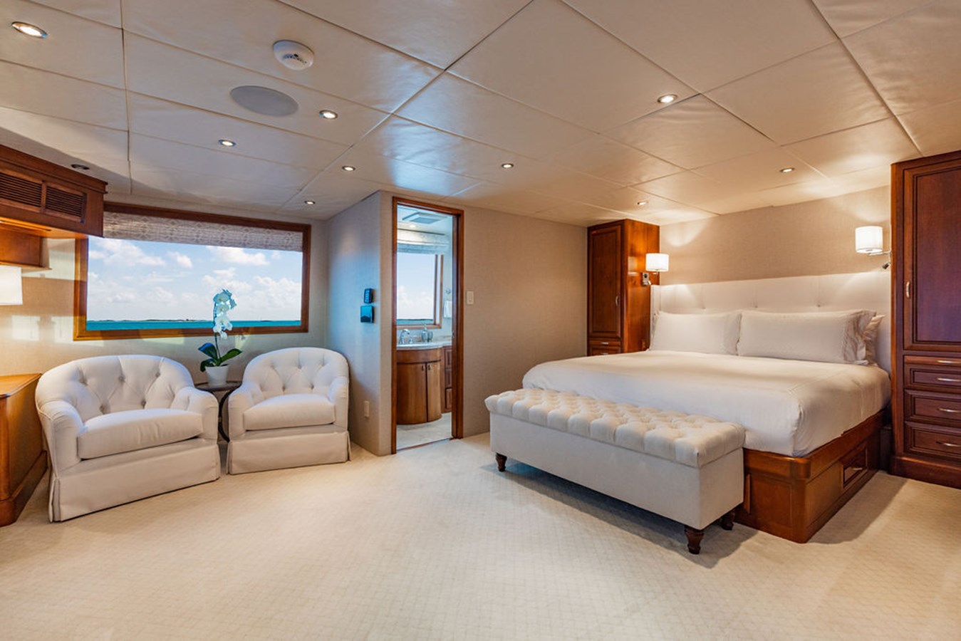 Crystal Yacht Motor Yacht EMPIRE SEA  For Sale