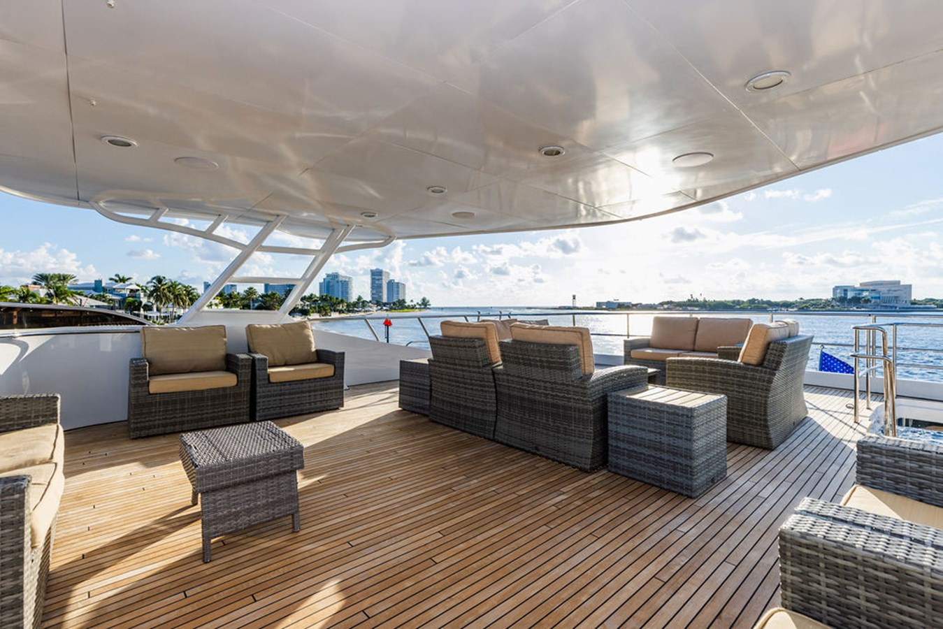 Crystal Yacht Motor Yacht EMPIRE SEA  For Sale