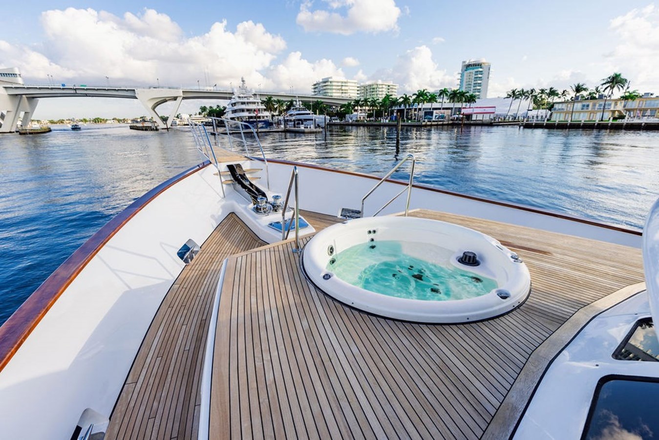 Crystal Yacht Motor Yacht EMPIRE SEA  For Sale