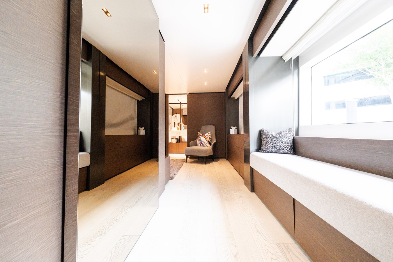 Custom Line Motor Yacht AMITY For Sale