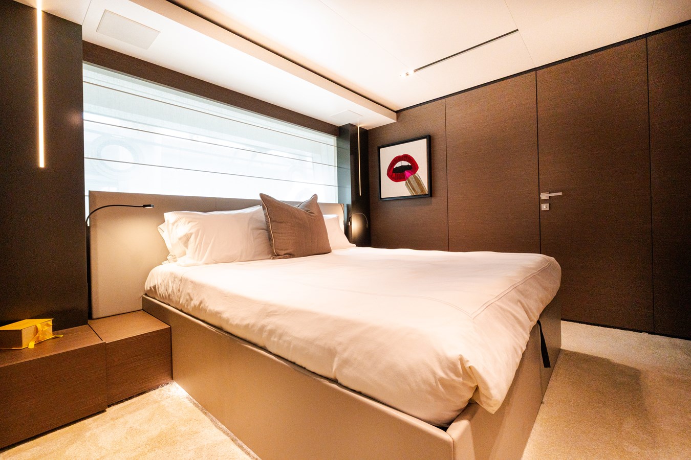 Custom Line Motor Yacht AMITY For Sale