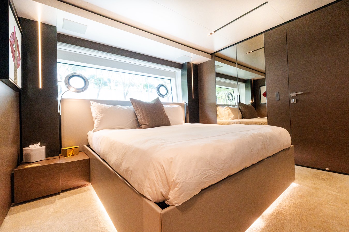 Custom Line Motor Yacht AMITY For Sale