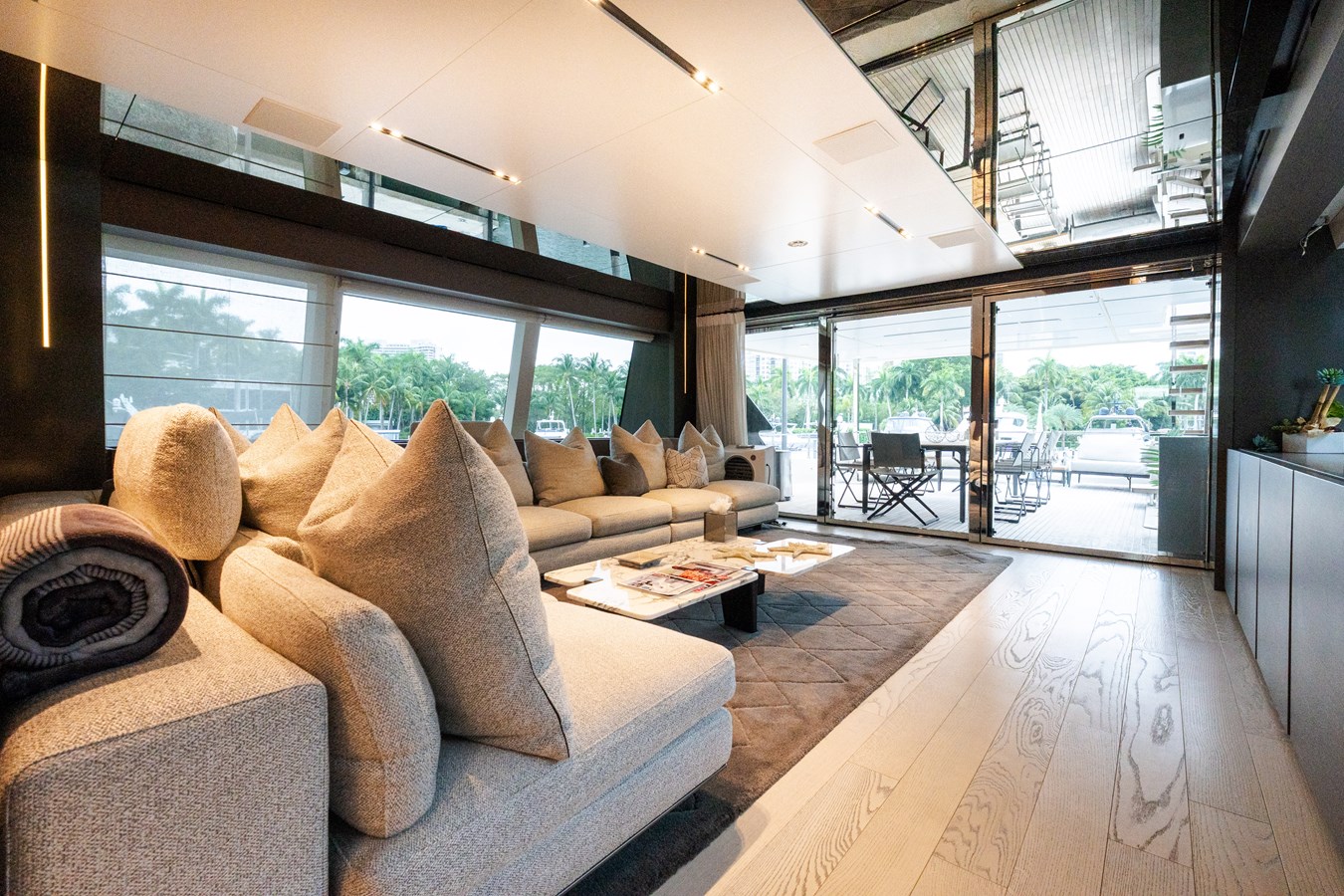 Custom Line Motor Yacht AMITY For Sale