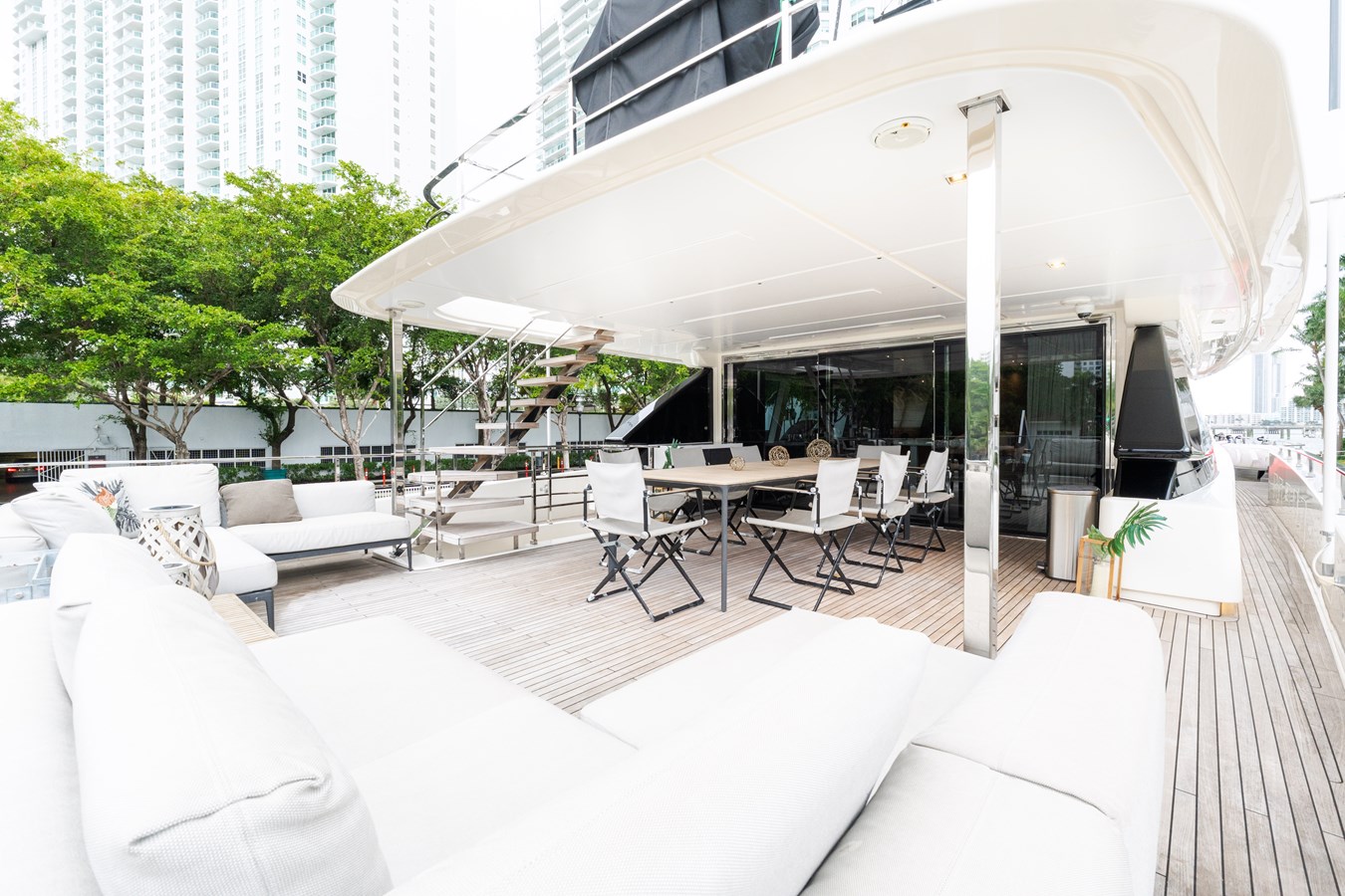 Custom Line Motor Yacht AMITY For Sale