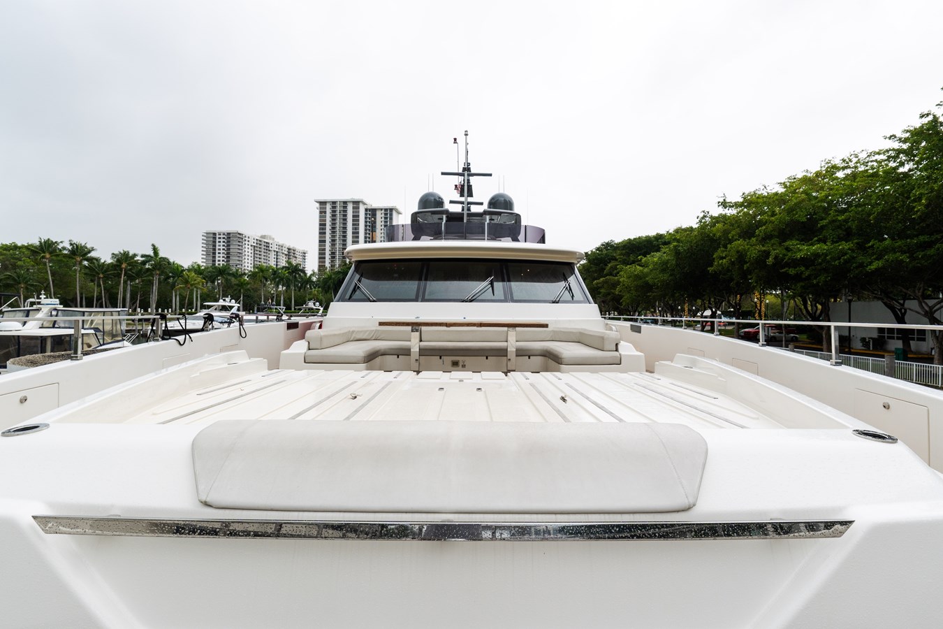 Custom Line Motor Yacht AMITY For Sale