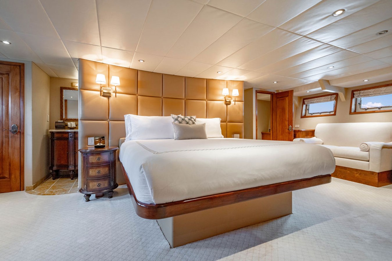 Crystal Yacht Motor Yacht EMPIRE SEA  For Sale