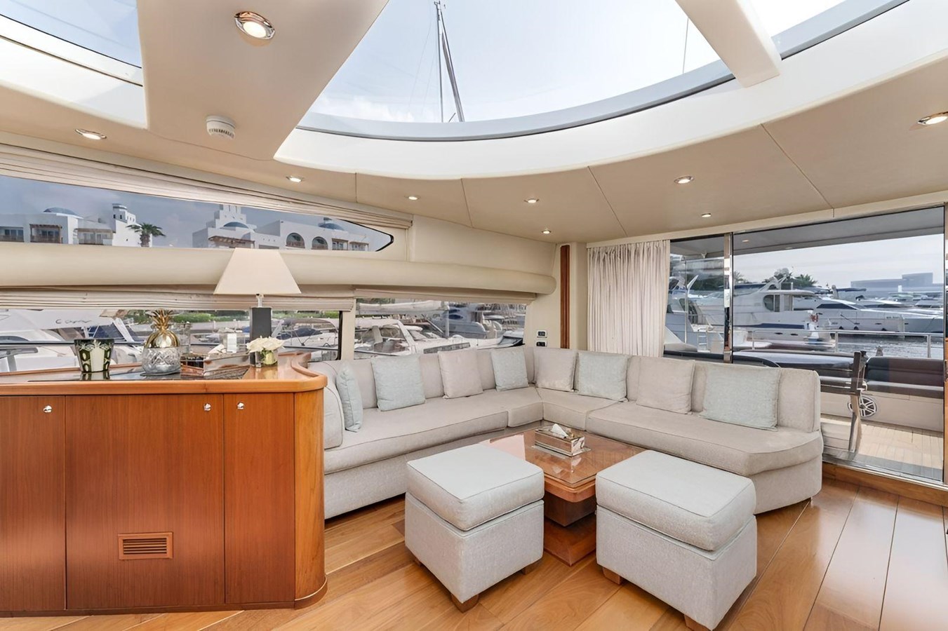 Sunseeker Motor Yacht Sunseeker Predator 82 For Sale