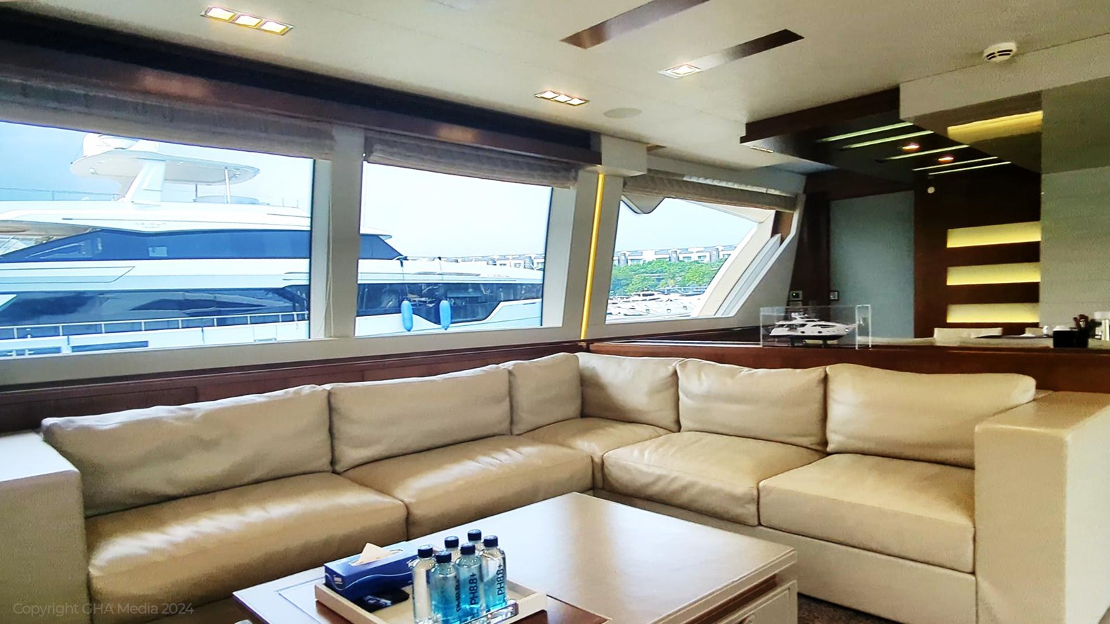 Ferretti Custom Line Motor Yacht OXYGEN For Sale