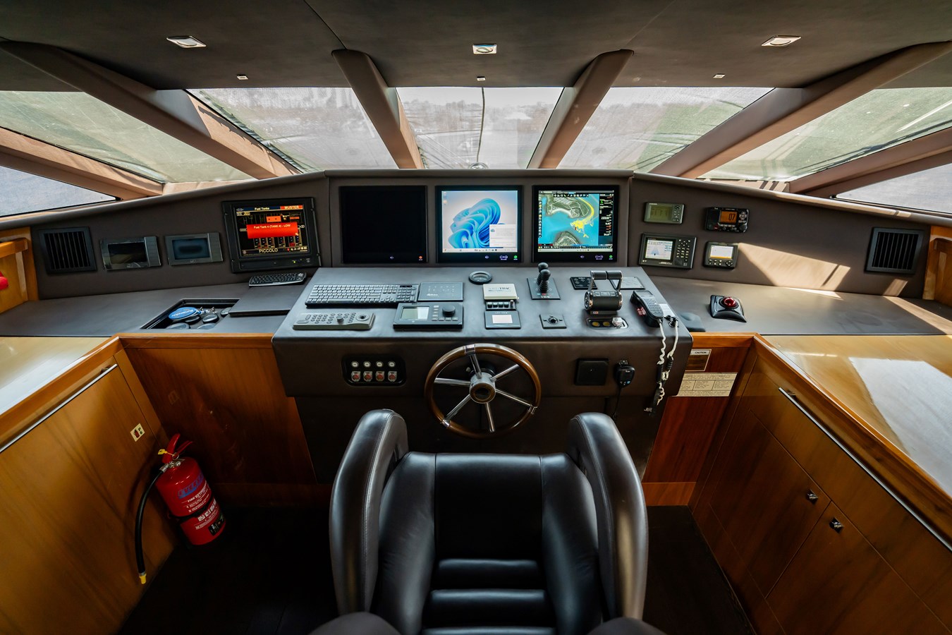 Sunseeker Motor Yacht BLUE For Sale