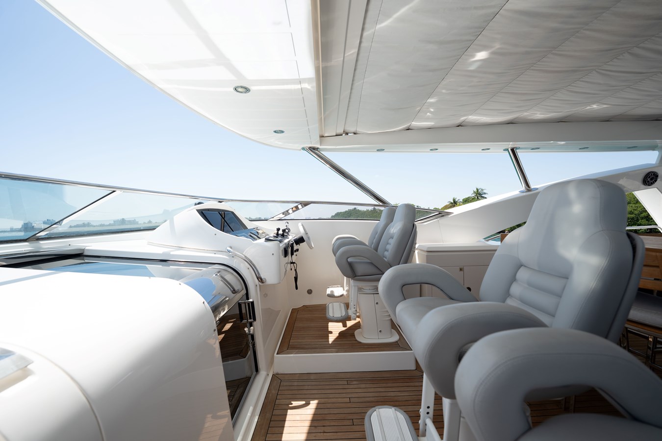 Sunseeker Motor Yacht BLUE For Sale