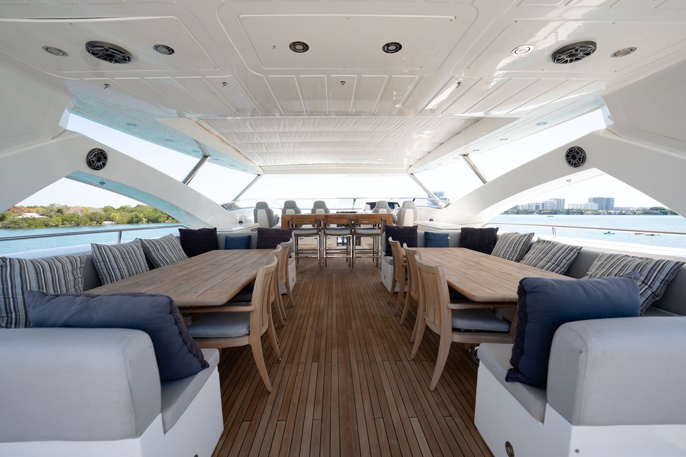 Sunseeker Motor Yacht BLUE For Sale