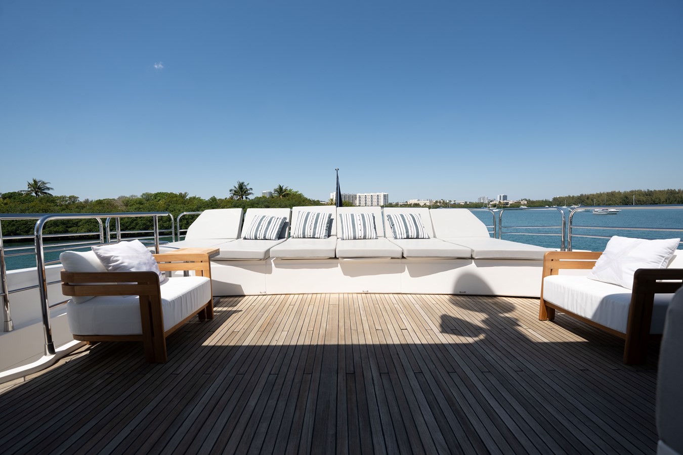 Sunseeker Motor Yacht BLUE For Sale