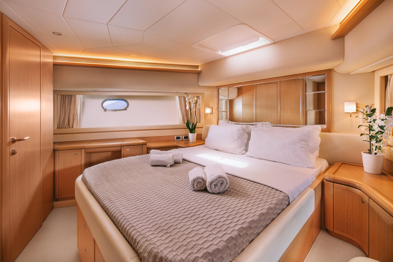 Ferretti Yachts Motor Yacht MAYBE NOT For Sale